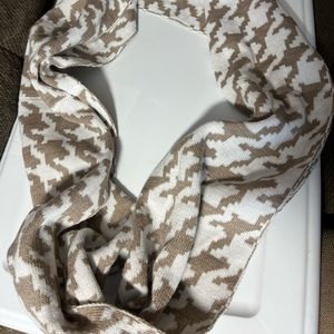 Neck wrap scarf